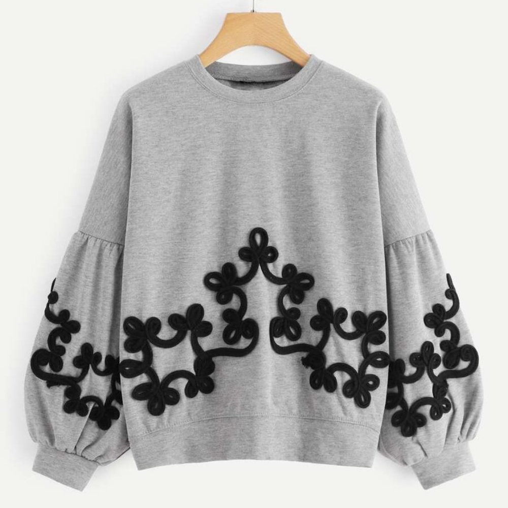 *NWOT* shein grey sweater with qpplique detail